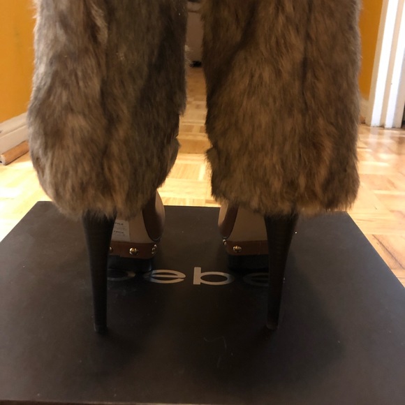 Leather brown Bebe boots with faux fur - Picture 3 of 4